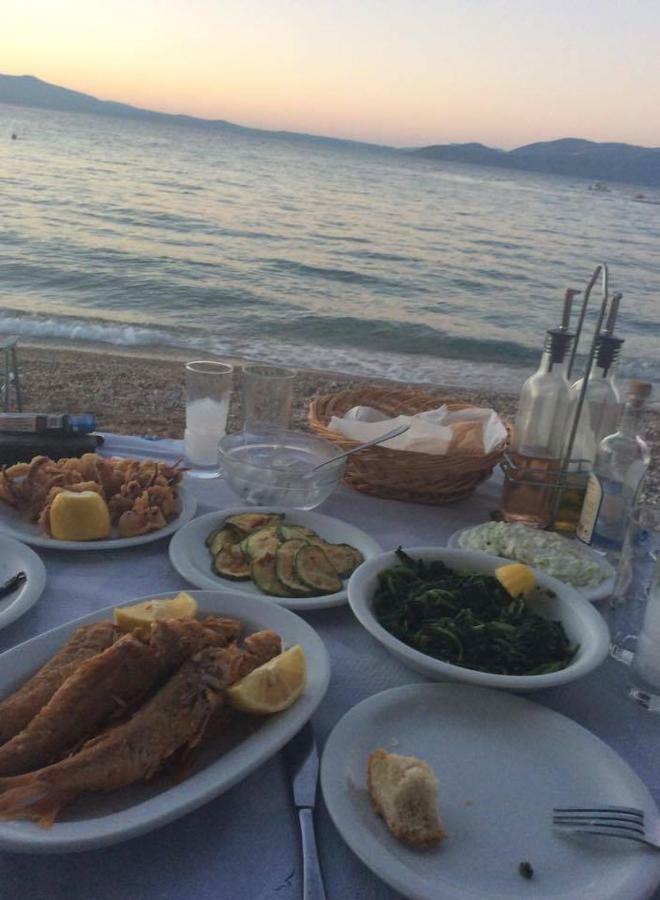 הוילה Agii Dimitrios ke Panteleimon Eratous Seaside House מראה חיצוני תמונה
