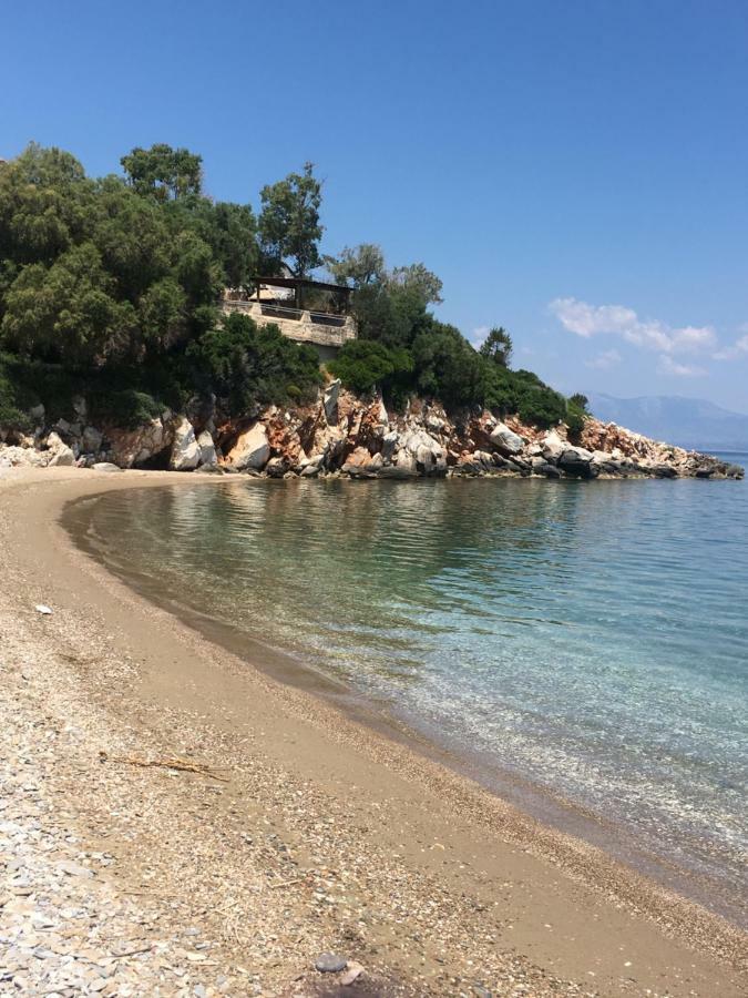 הוילה Agii Dimitrios ke Panteleimon Eratous Seaside House מראה חיצוני תמונה