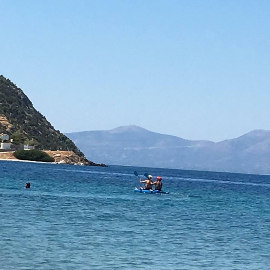 הוילה Agii Dimitrios ke Panteleimon Eratous Seaside House מראה חיצוני תמונה